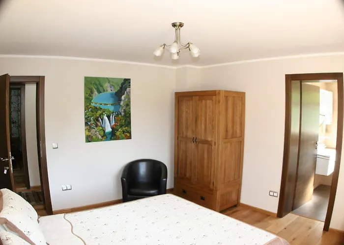 B&B Millenium House