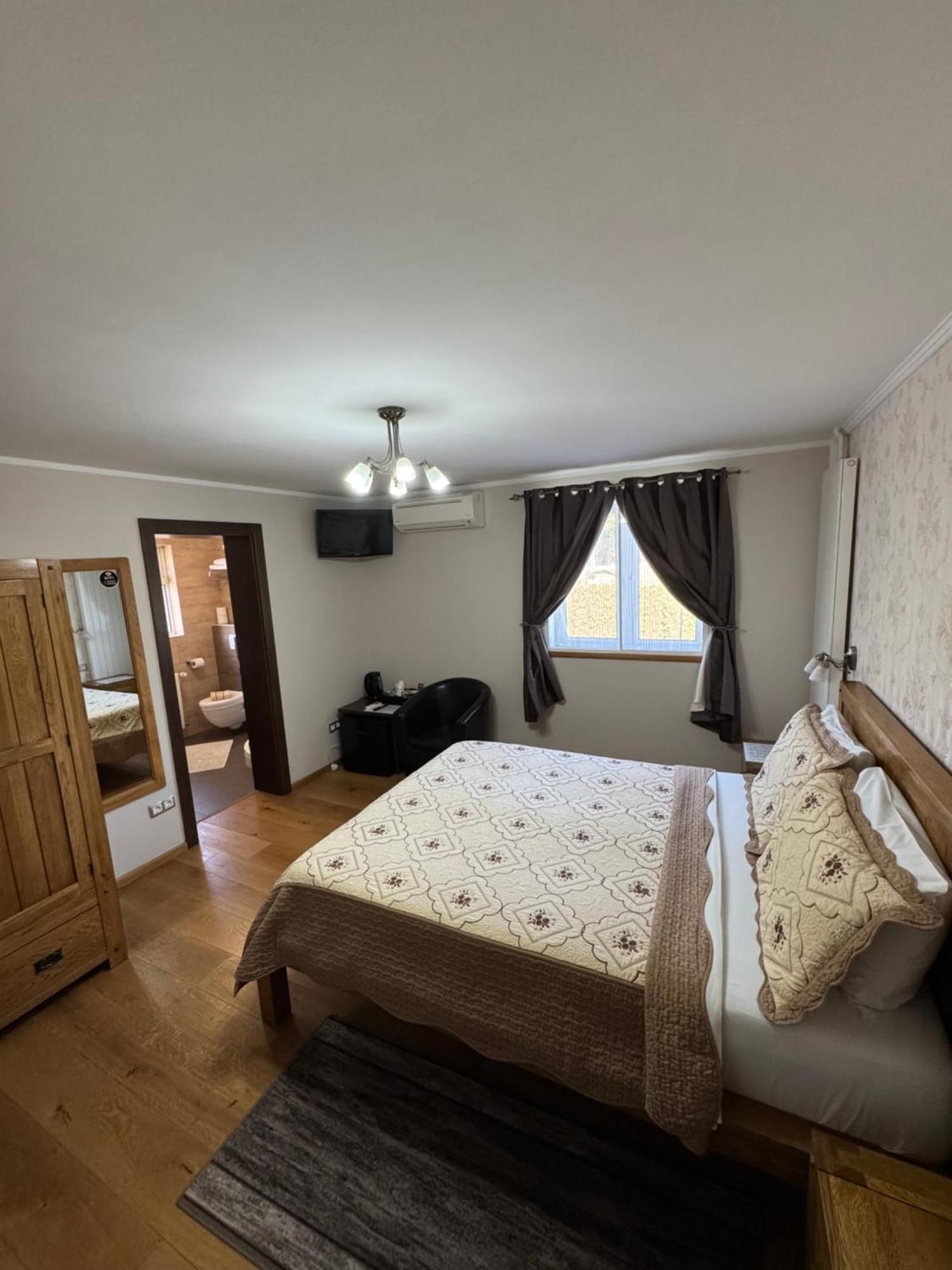 Millenium House 4*