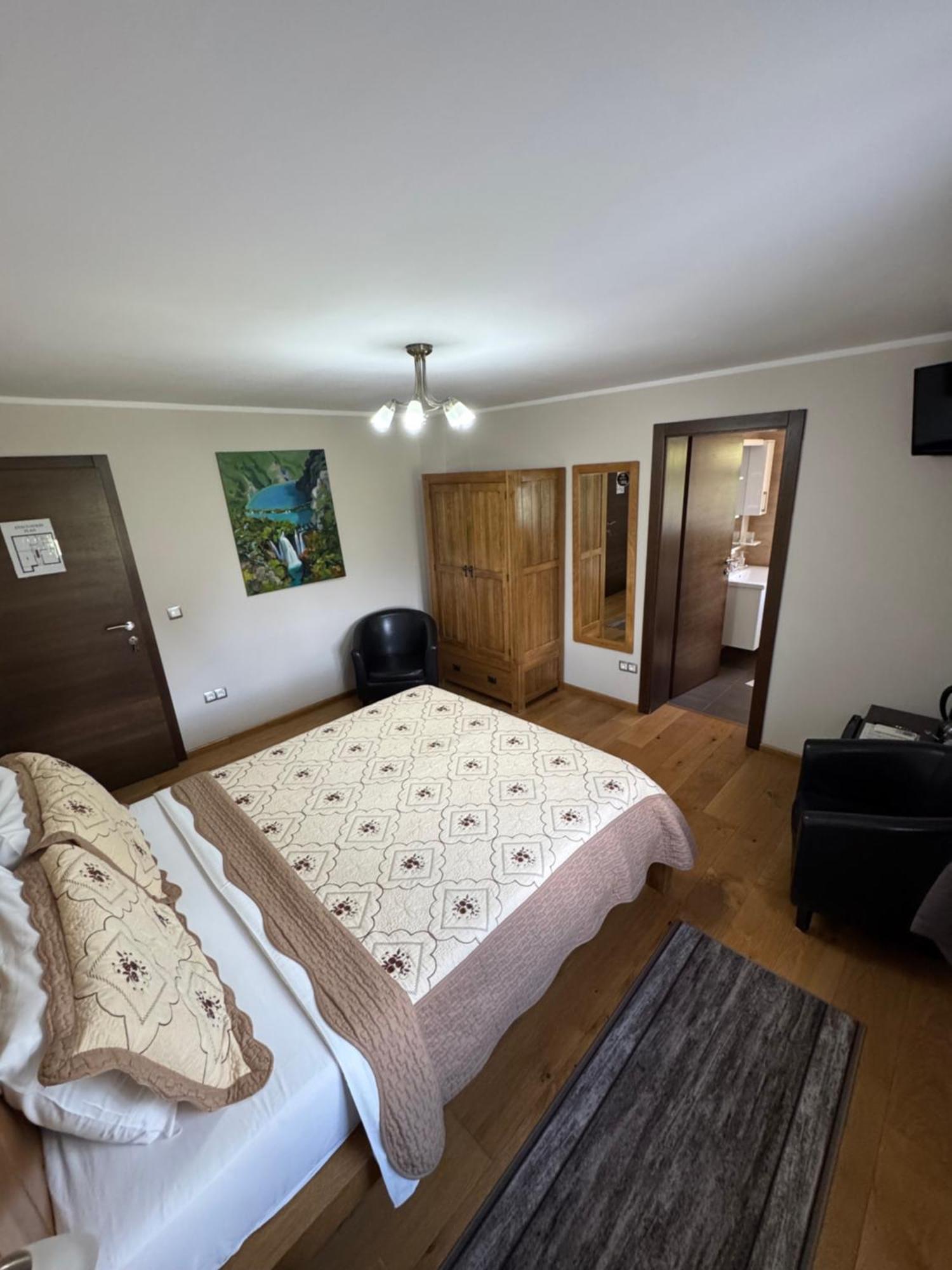 Millenium House Bed & Breakfast
